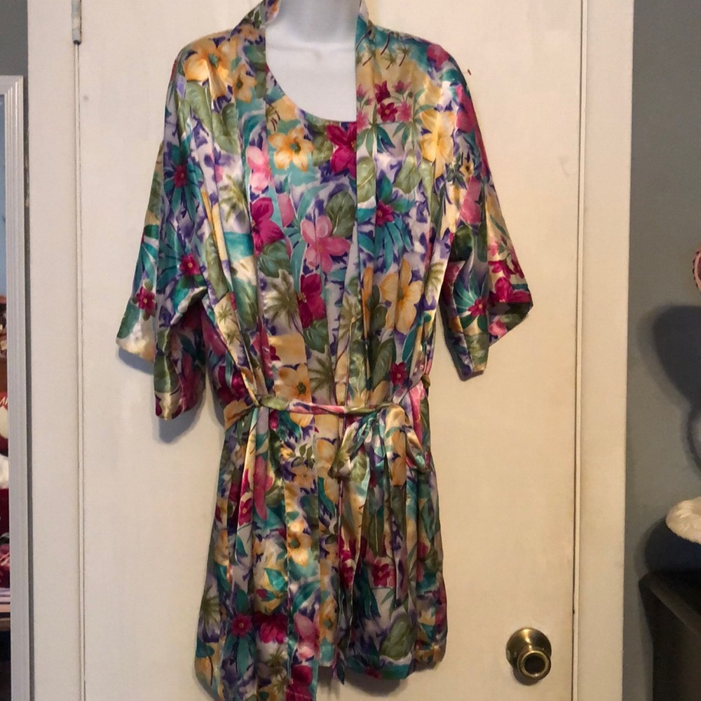 Floral gown & robe set